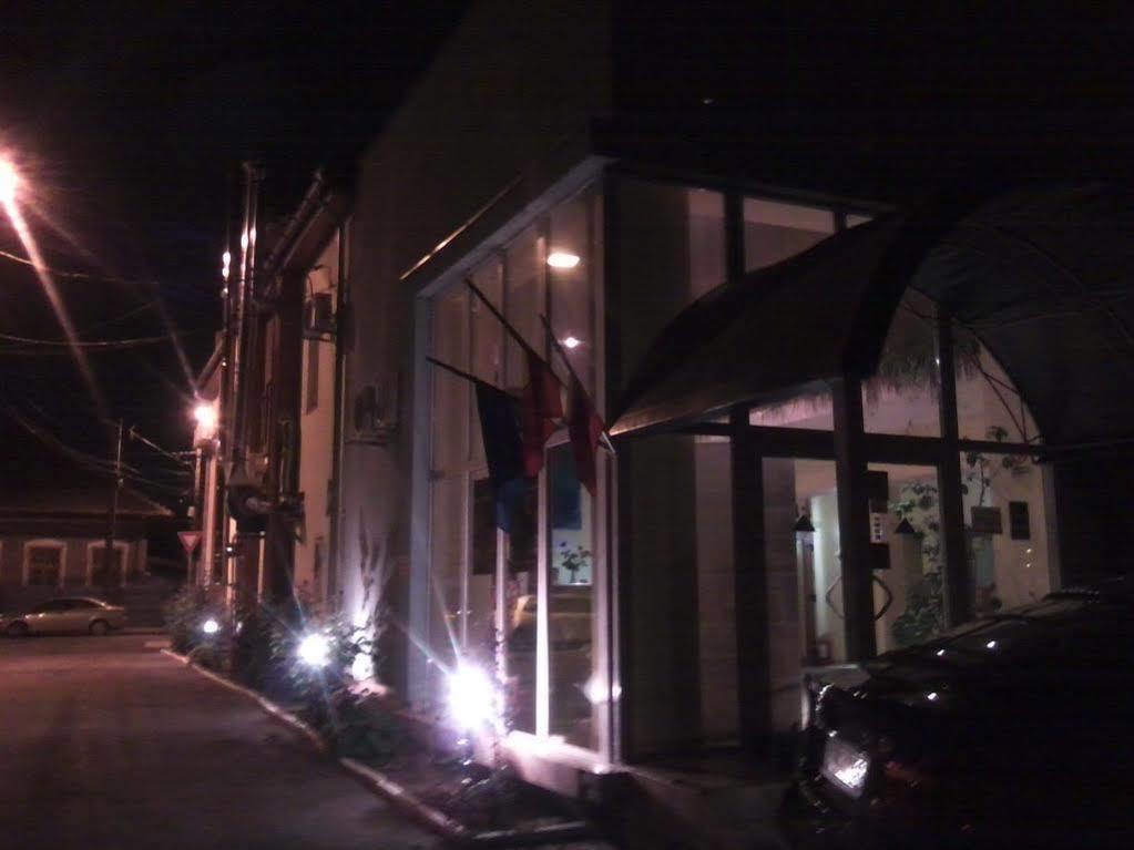 Hotel Adriatico Timişoara Exterior foto